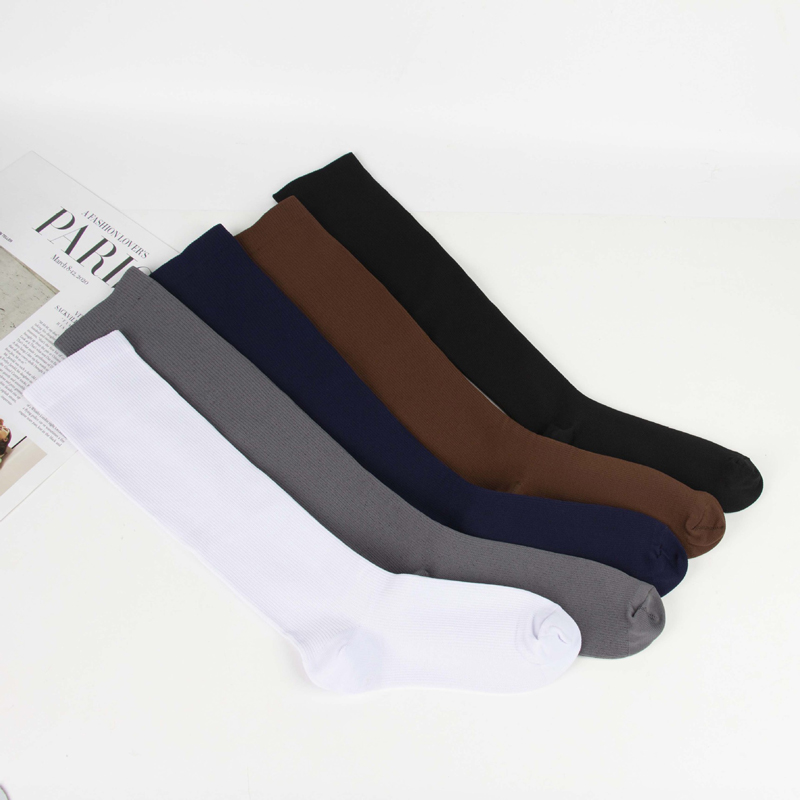 医療グレードの着圧ソックス ランニング スポーツ 看護用 2 - Compression Sock Medical のレビューと価格